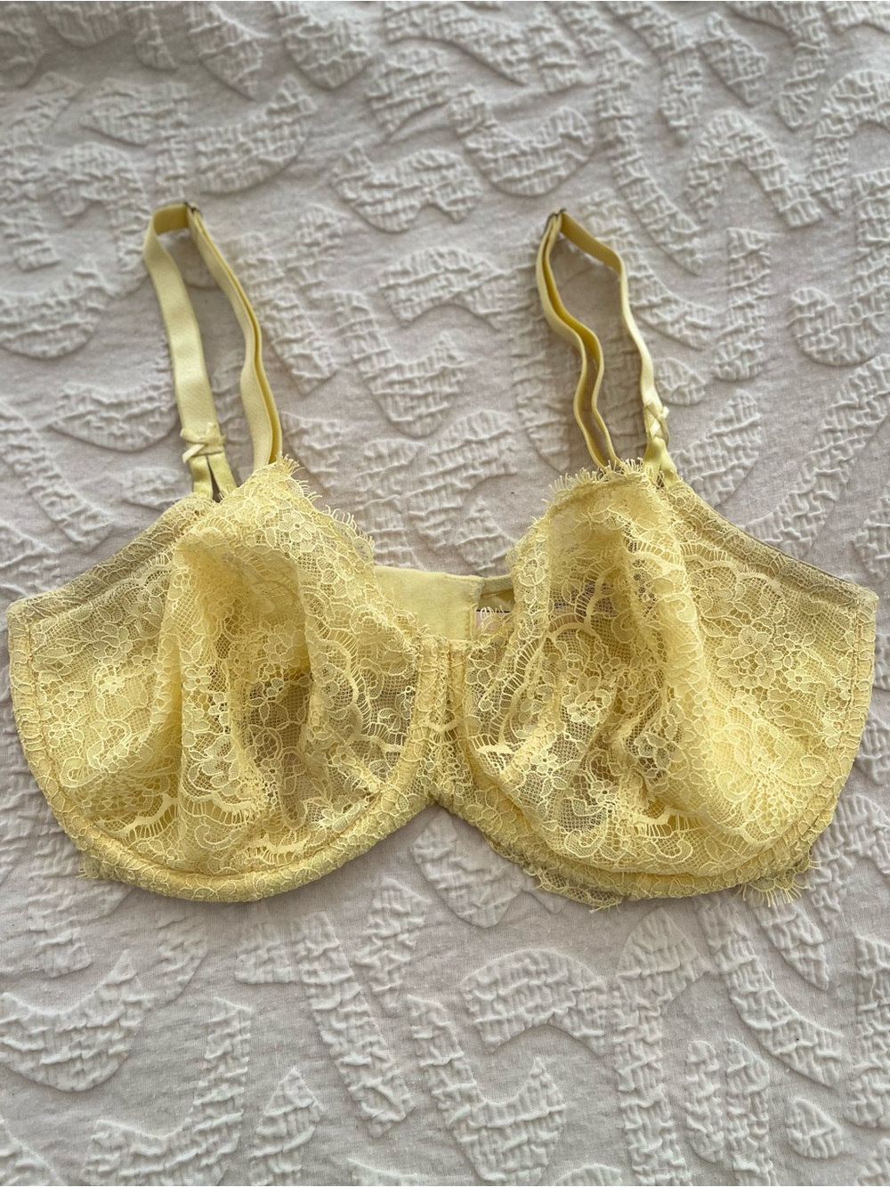 Victoria's Secret Yellow Lace Bra dream angels push up without padding 38DDD